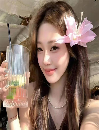 加长版本：保姆摇摇铃人性探讨：人性本质与道德困境思考